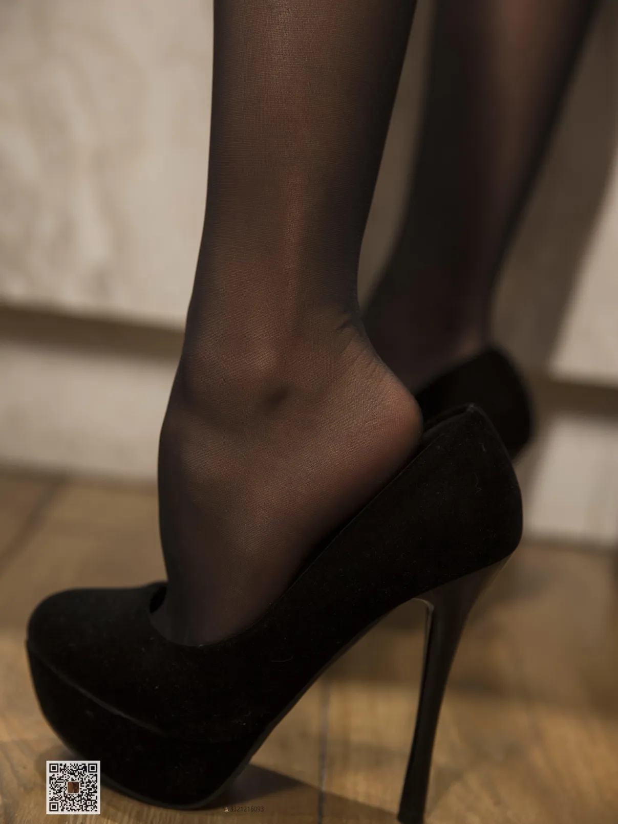 [Mzsock] NO.033 Mr. Gus Qianqian – plump black stockings pointe close-up street photography#[85P]-29