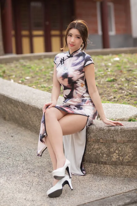 [Mzsock] NO.071 Zhang Lunzhen cheongsam, high heels and beautiful legs, outdoor shot street photography#[52P]-51